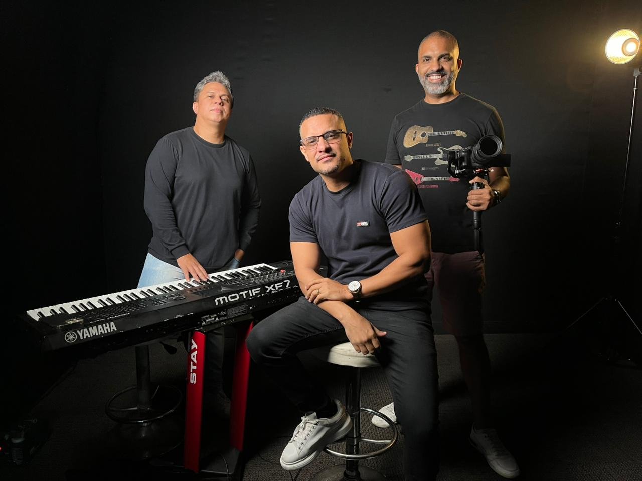 O cantor gospel Junior Silva. Foto: Divulgação.