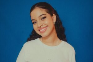 Gaby Cardozo apresenta a canção “Vitrine” pela Onimusic