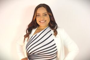 Alessandra Santos amplia atuação na TV e reforça protagonismo feminino no empreendedorismo