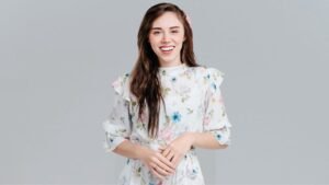 Anna Clara Rocha amplia alcance no digital e vive momento de crescimento na carreira