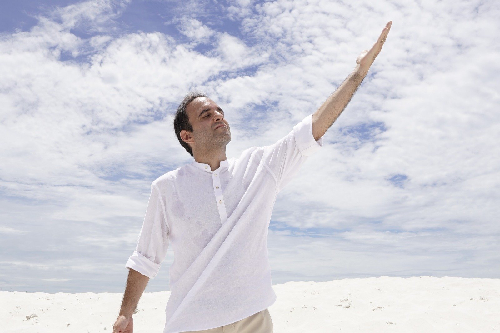 O cantor gospel Edu Silvera. Foto: Isac Pinheiro Alves.