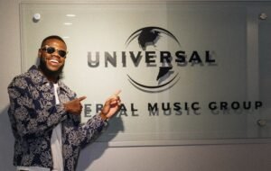Samuel Eleoterio assina contrato com a Universal Music Christian Group