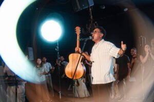 José Wellington lança o EP “Vãs Paixões” e os vídeos da faixa-título e de “Espontâneo Vem Marcar”