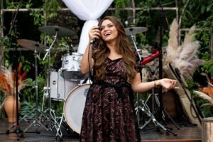Mara Souza lança canção “A Grandeza do Eterno”, faixa do projeto “A Comunhão”