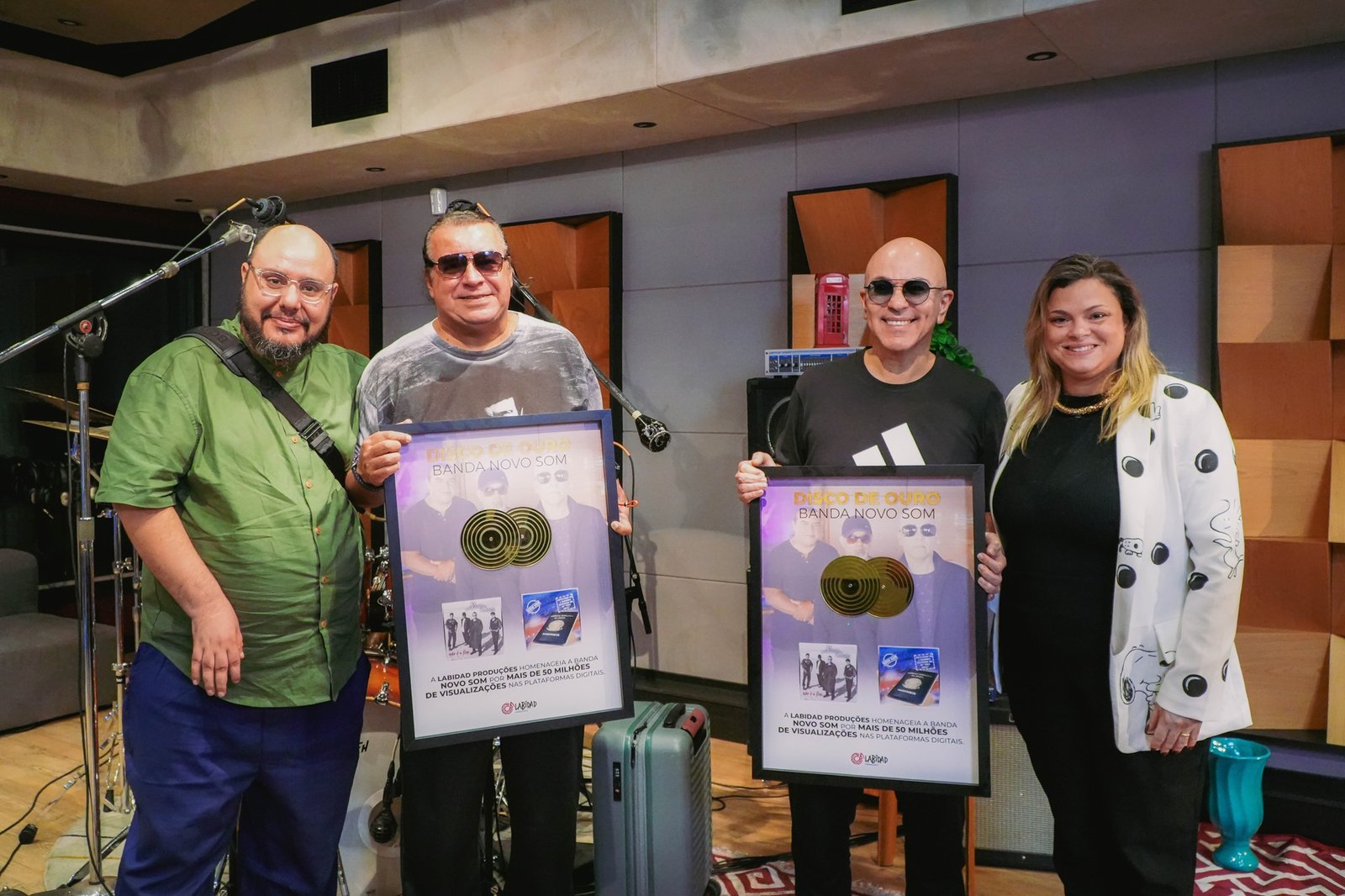 Novo Som recebe Disco de Ouro pela Labidad Music Gospel. Foto: Natalia Elmor.