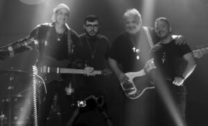 VIDE3 abre as portas de seu novo projeto com “Convite à Mesa”, entre rock e propósito